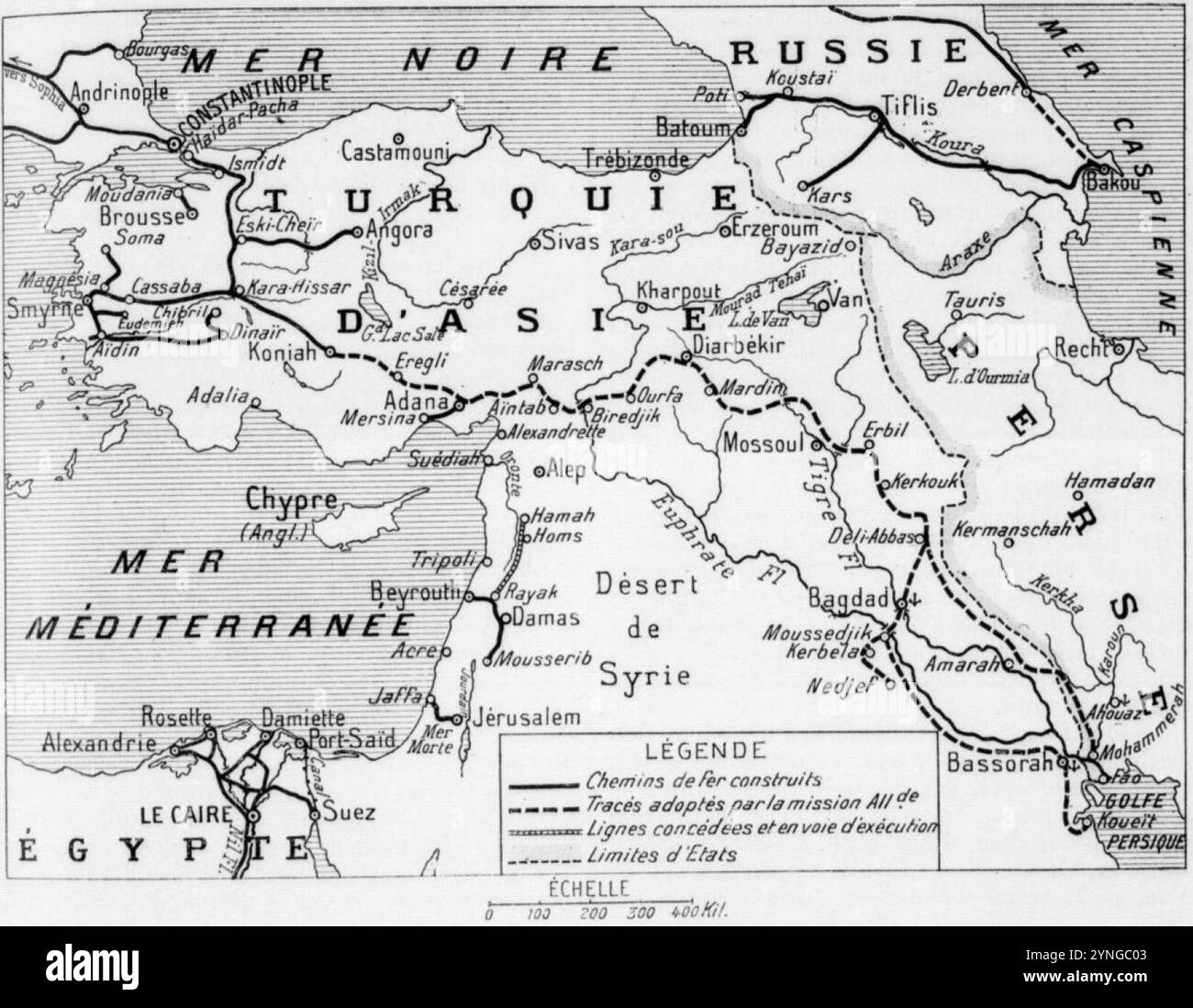 Des chemins Black and White Stock Photos & Images - Alamy