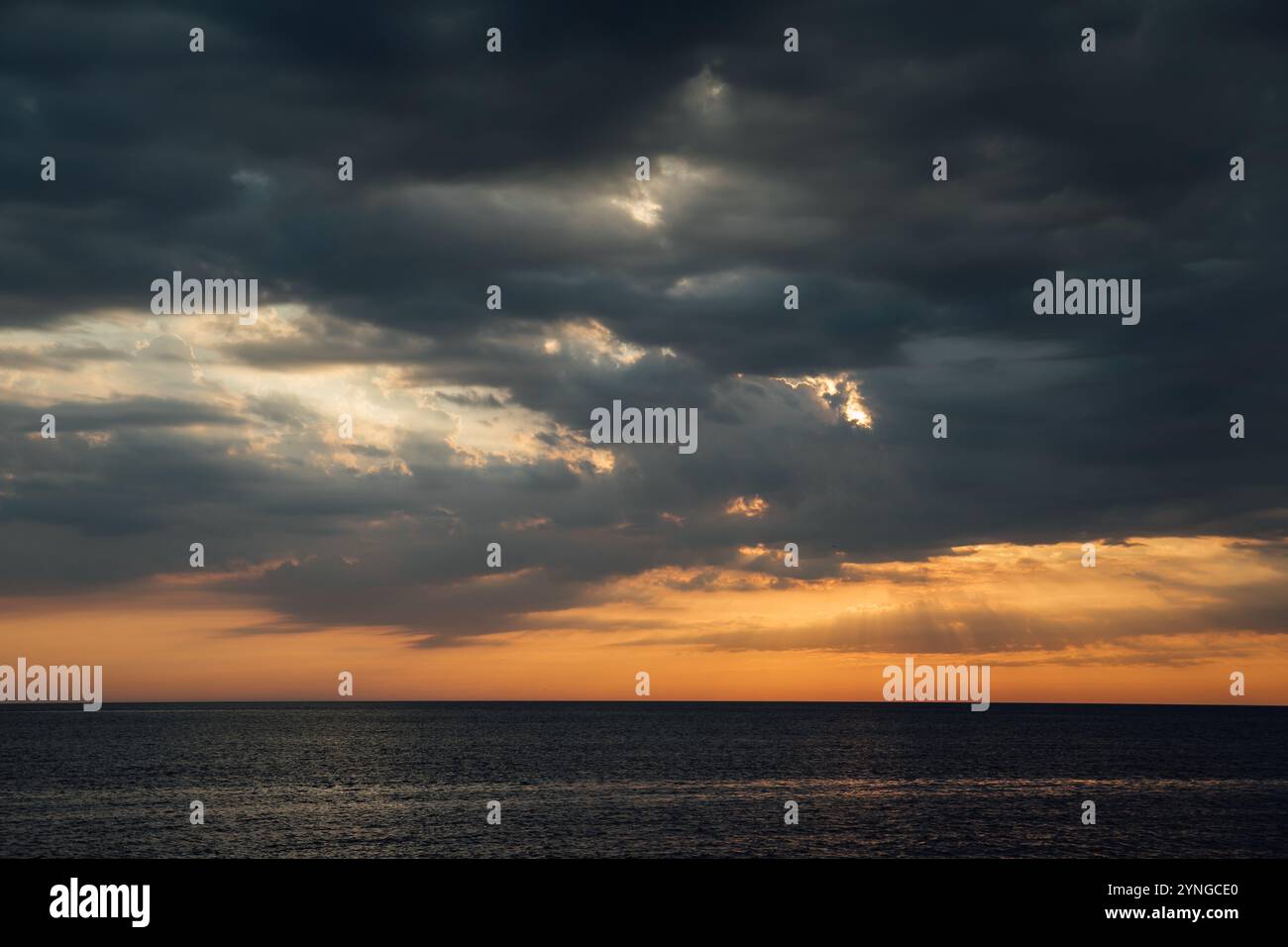 4k sky time lapse clouds hi-res stock photography and images - Alamy