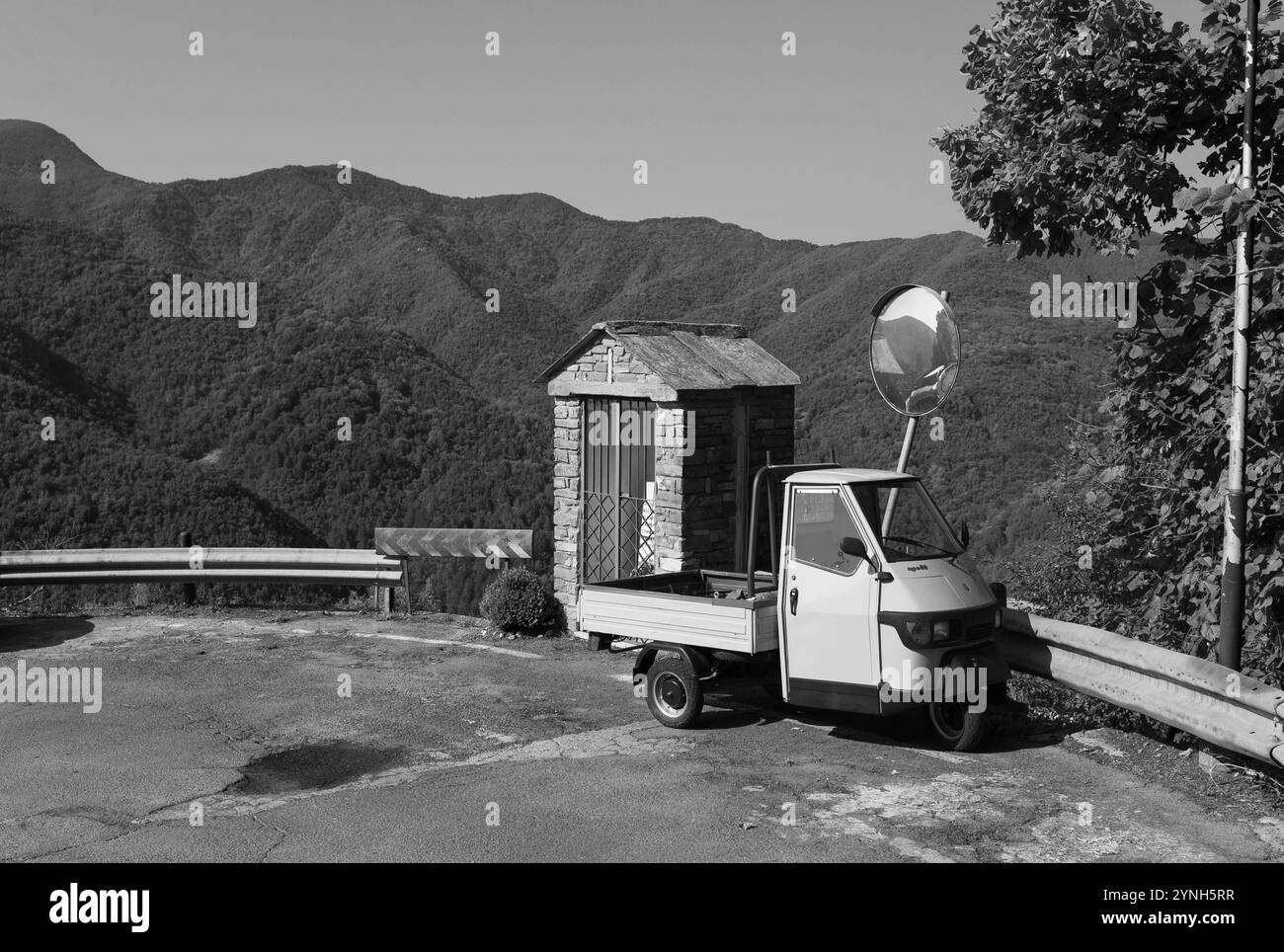 Three wheeled motor vehicle Black and White Stock Photos & Images - Alamy
