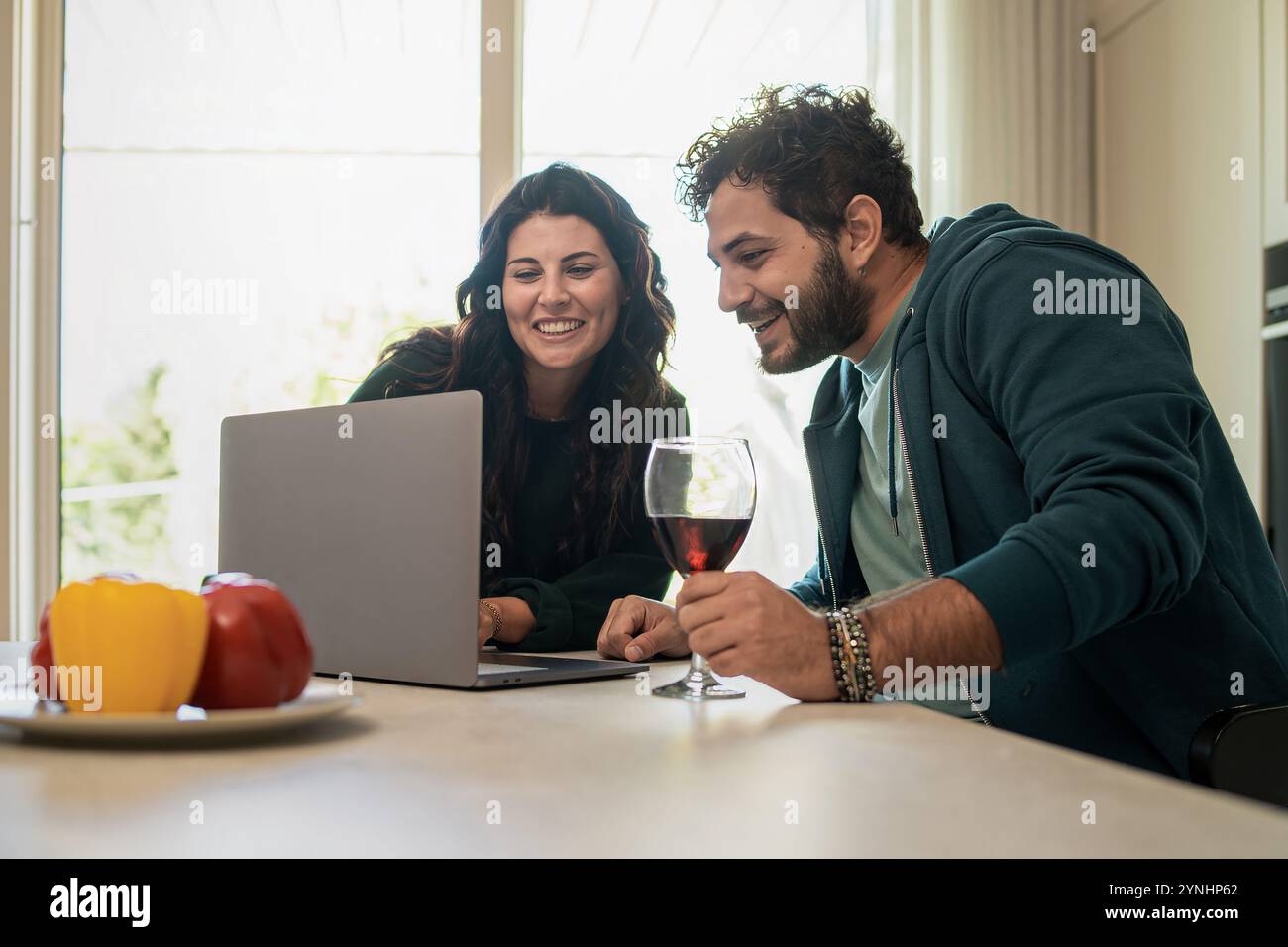 Work at hom hi-res stock photography and images - Alamy