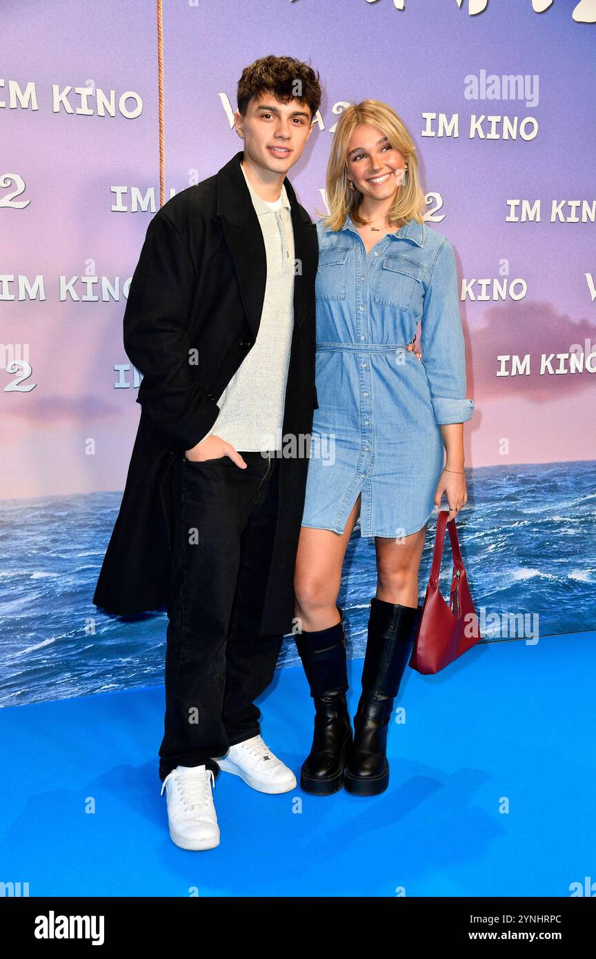 Noah Miguel Oechsle Rodriguez und Lara Spengler bei der Premiere des