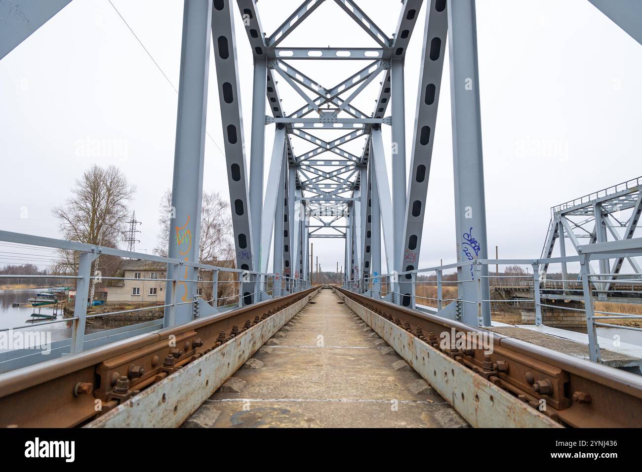 Warren truss bridge hi-res stock photography and images - Alamy