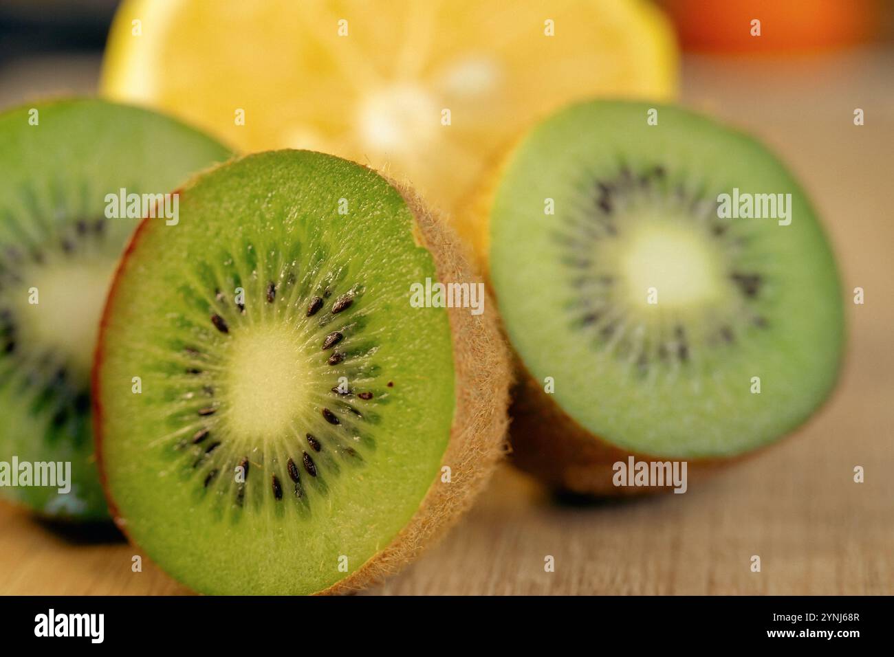 Kiwi halved close hi-res stock photography and images - Alamy