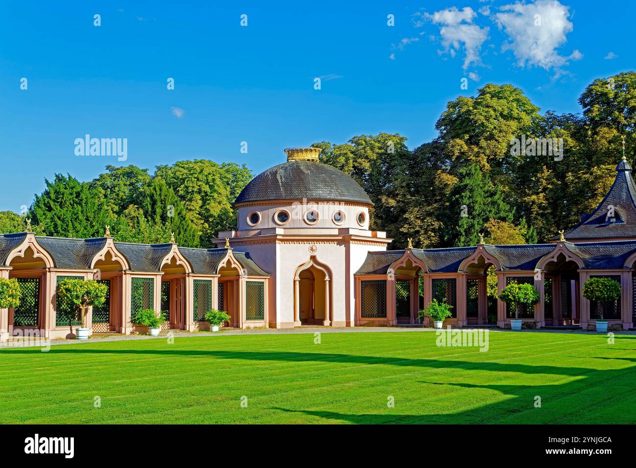 Orientalisch architecture hi-res stock photography and images - Alamy