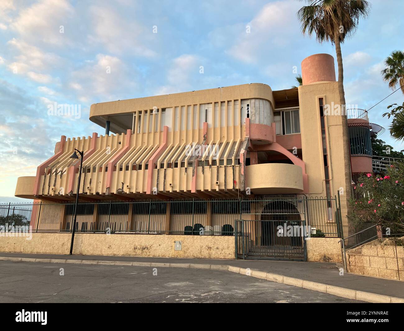 The abandoned Casa del Mar in Los Cristianos. Arona, Tenerife, Canary Islands, Spain. 9th February 2023. Stock Photo