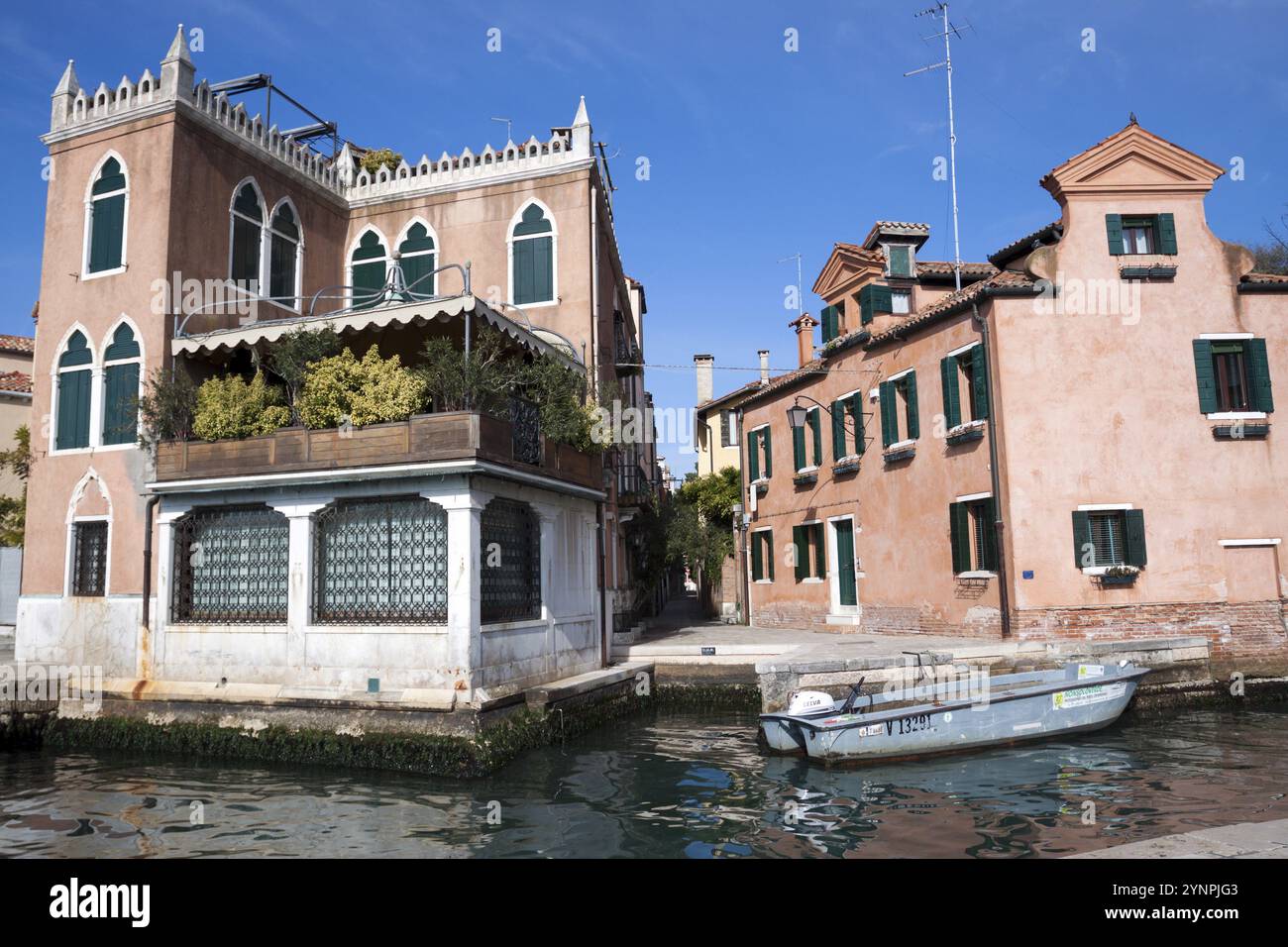 Venice canal canals empty hi-res stock photography and images - Alamy