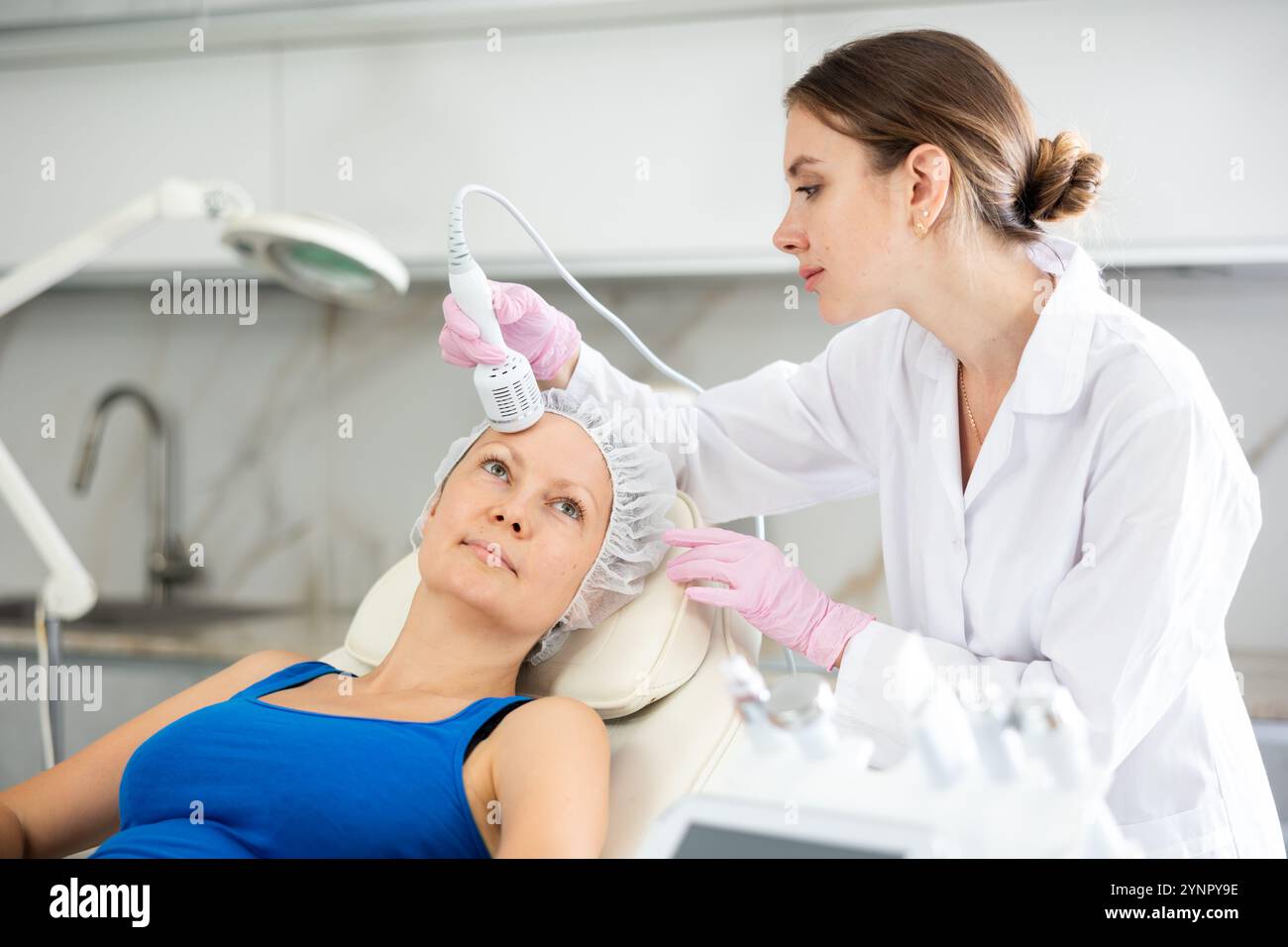 Hardware facial massage senior woman hi-res stock photography and ...
