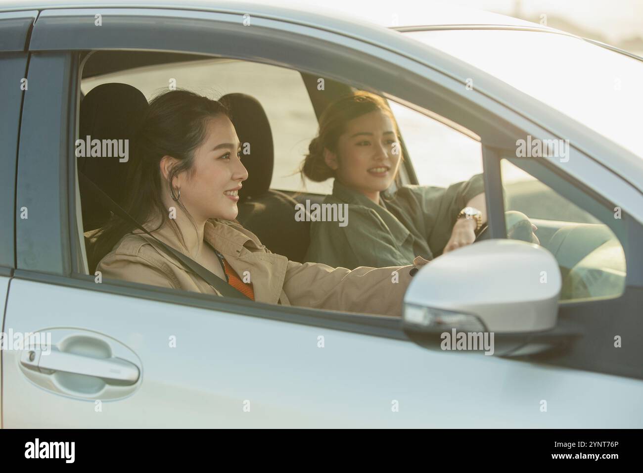 Talking In A Car Two women in a car hi-res stock photography and images - Alamy