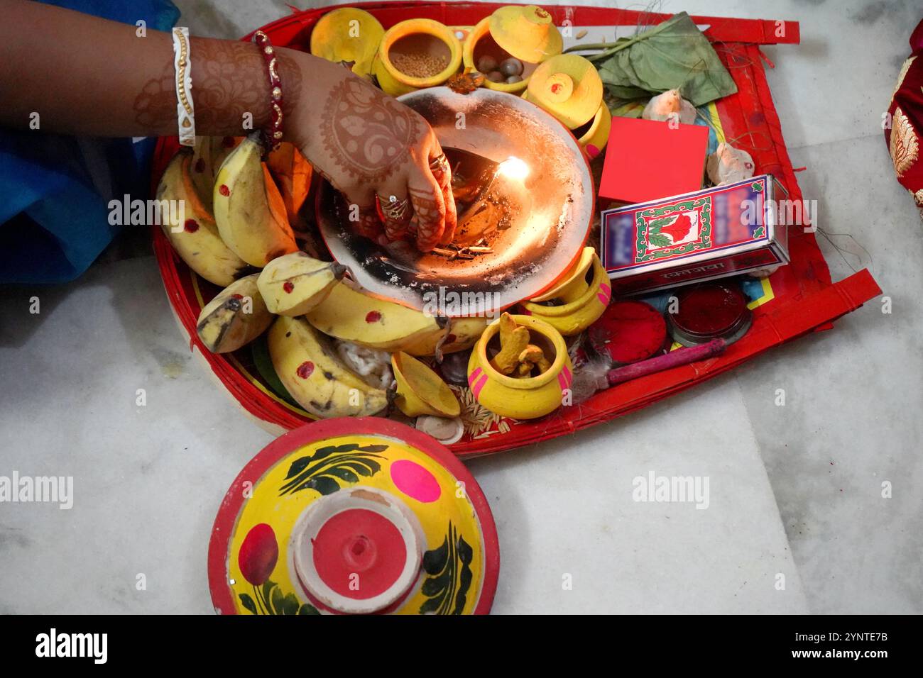 Traditional kulo or bamboo tray used in bengali marriage rituals Stock ...