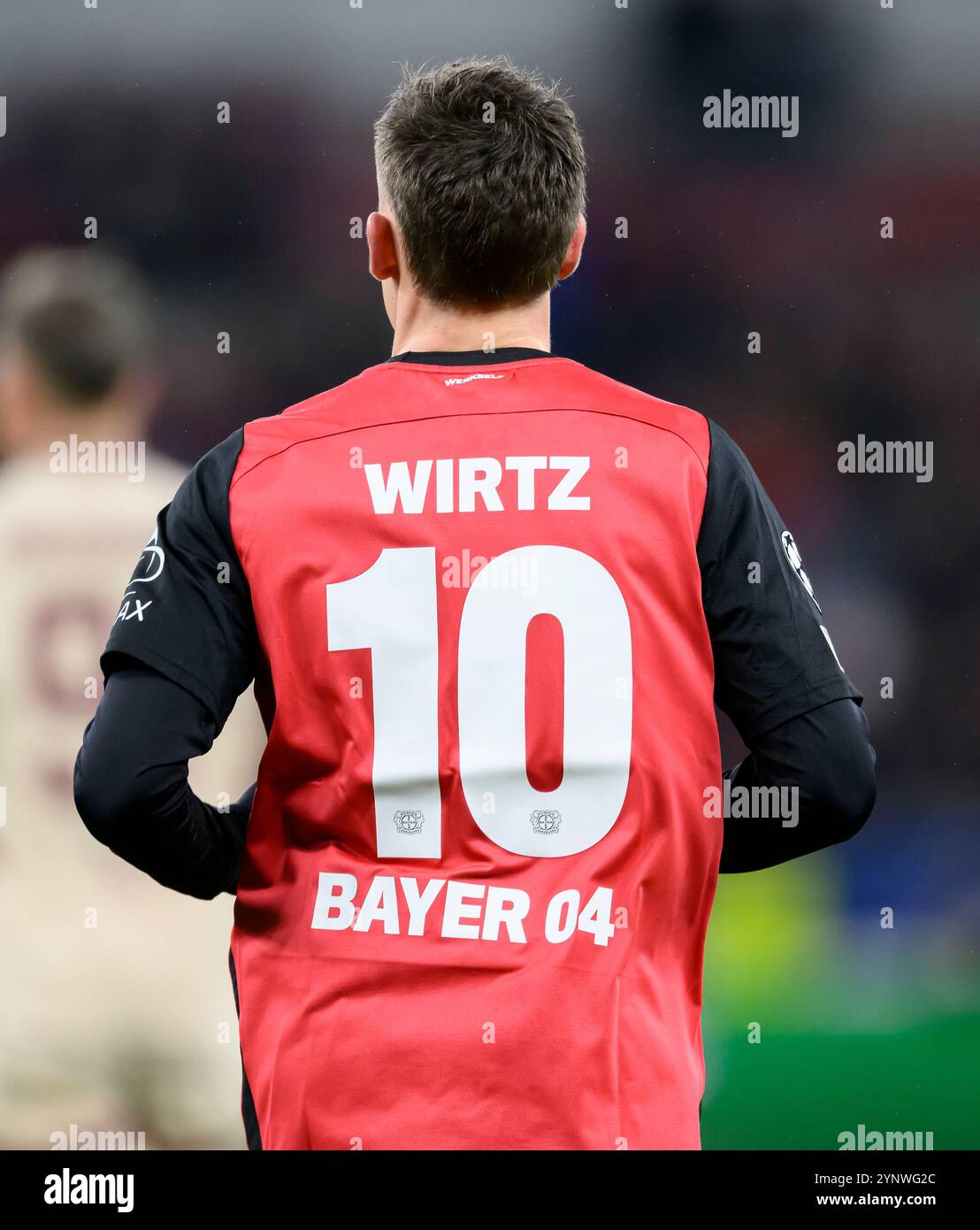 Florian WIRTZ (LEV/ No. 10) scores the goal to make it 2:3, action