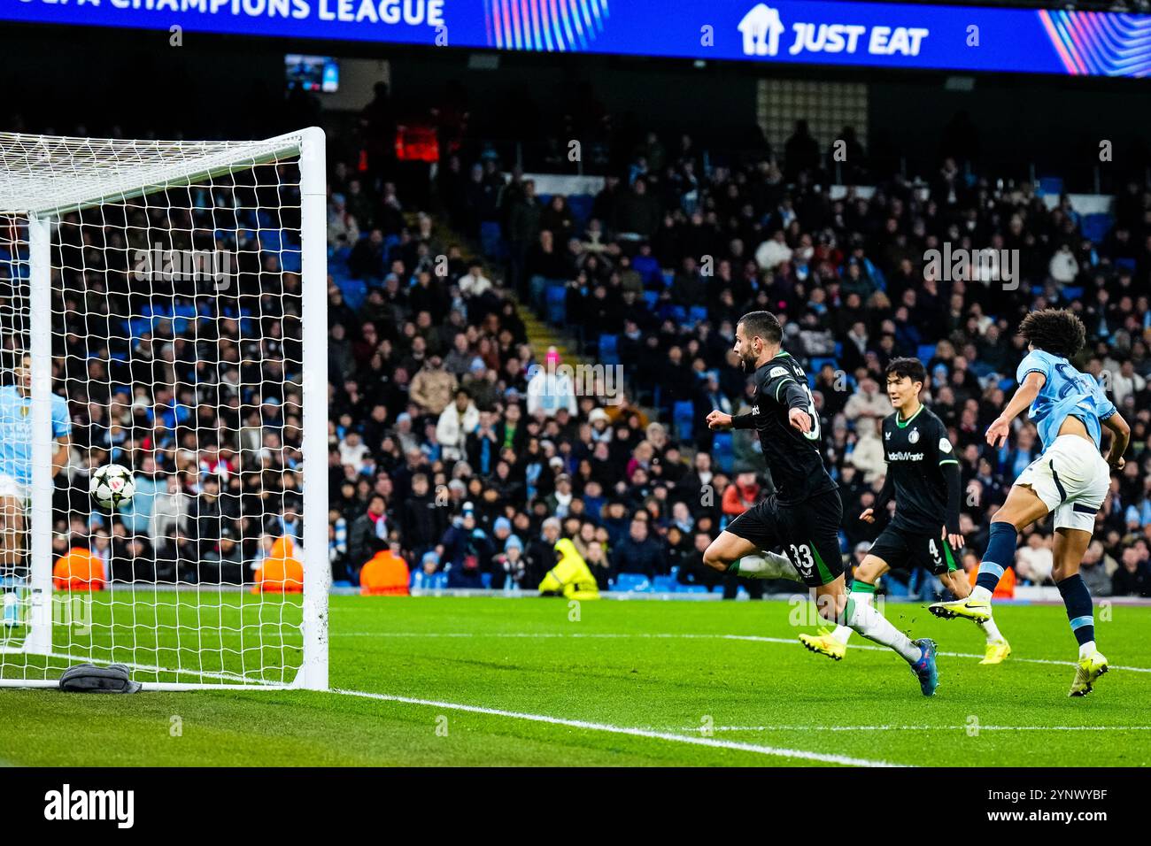 Manchester, UK. 26th Nov, 2024. Manchester - during the fifth round of new format of the UEFA Champions League 2024/2025. The match is set between Manchester City and Feyenoord at Etihad Stadium on 26 November 2024 in Manchester, England. Credit: box to box pictures/Alamy Live News Stock Photo