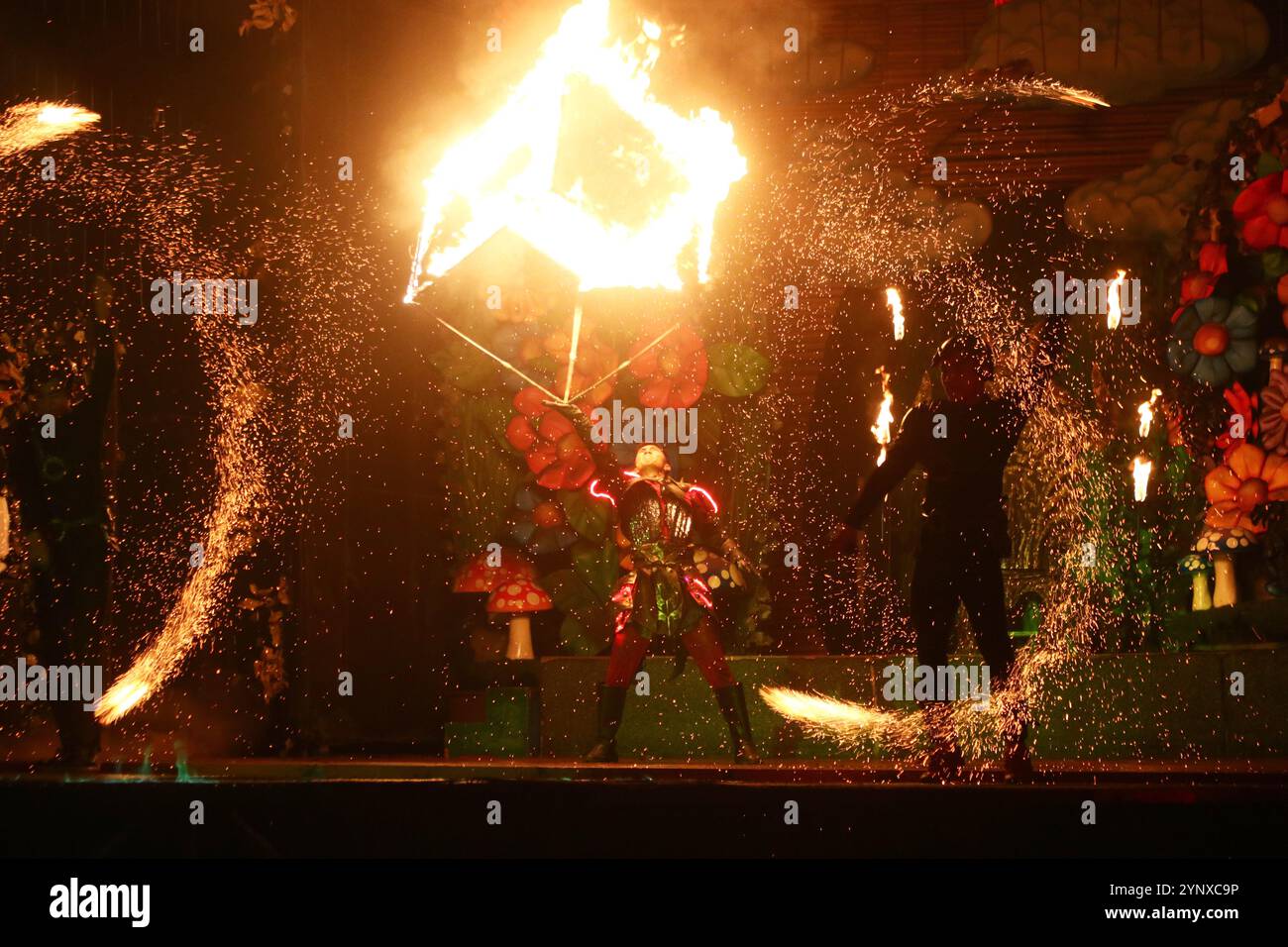 Theme park event hi-res stock photography and images - Alamy