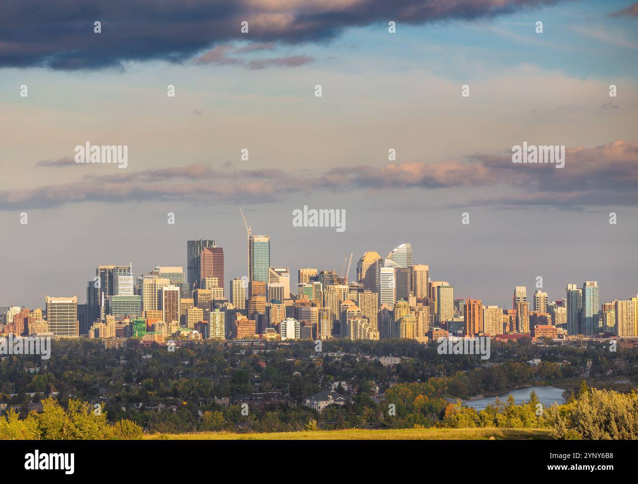 Calgary skyline alberta hi-res stock photography and images - Alamy