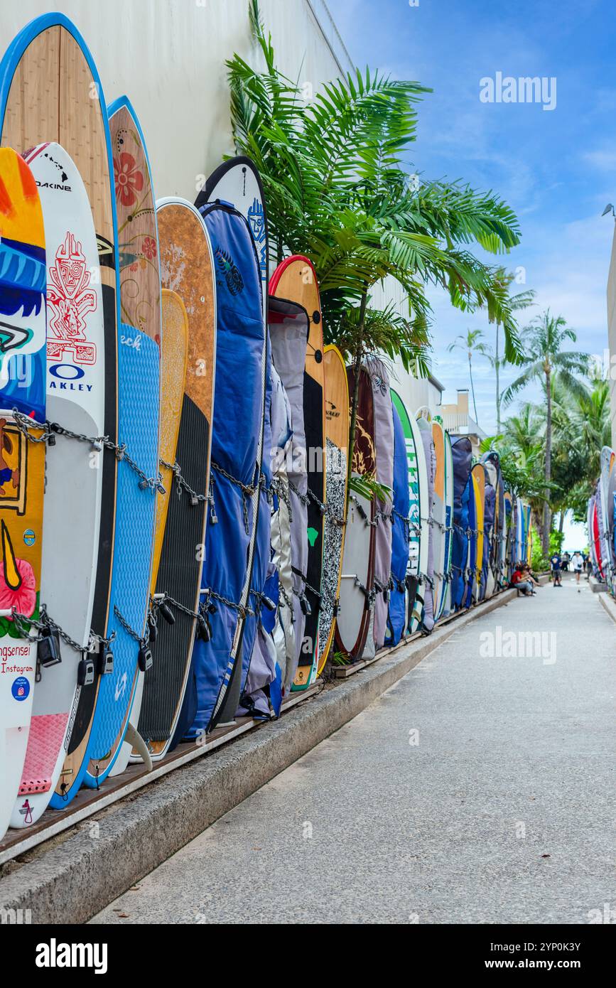 Photo of waikiki beach hi-res stock photography and images - Alamy