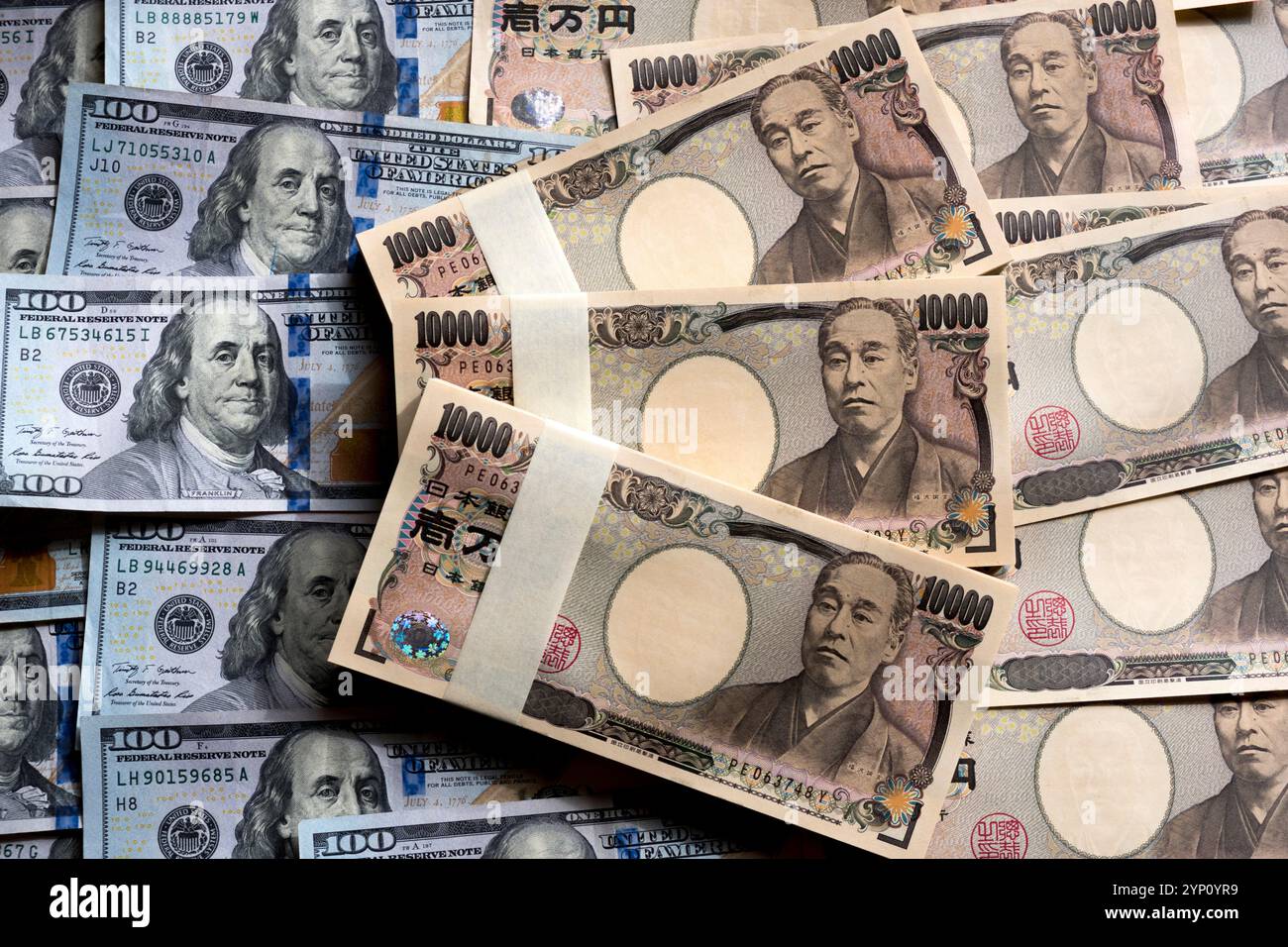 Pattern of US Dollars and Japanese Yen in large $100 and 10,000 Yen ...