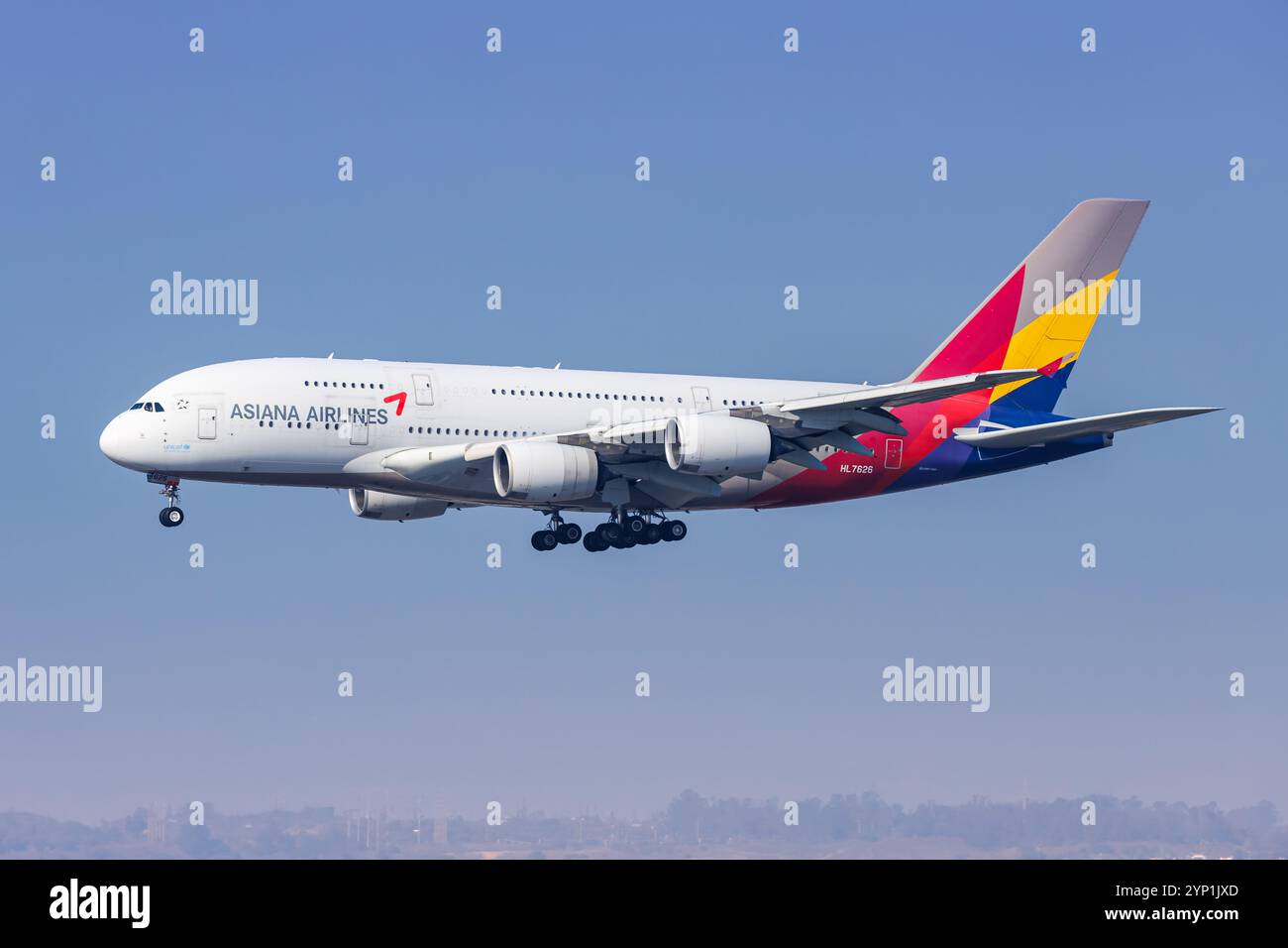 Amazon.com: Gemin200 Asiana A380 1/200 REG#HL7625 G2AAR1201