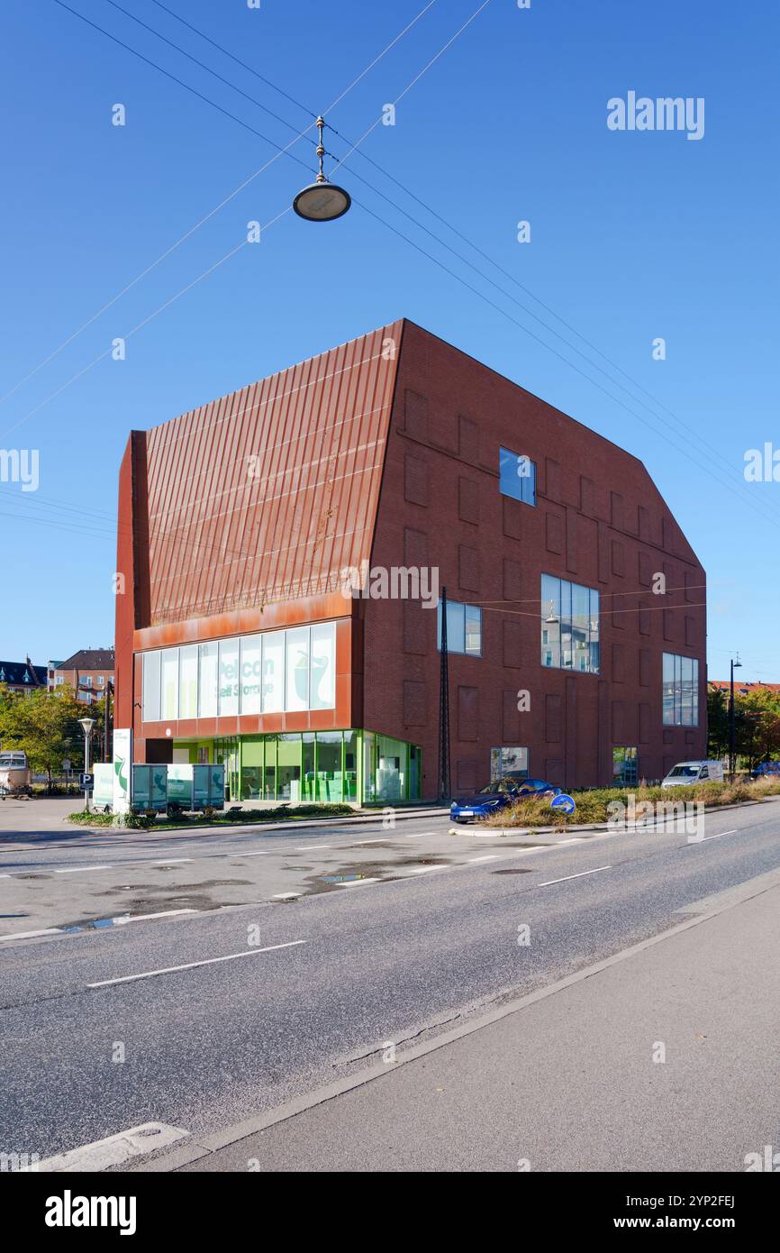 Entasis Building Pelican self storage kastellet hi-res stock photography and images - Alamy
