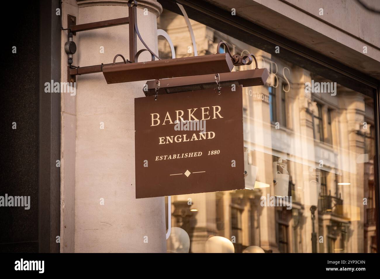 Barker hi-res stock photography and images - Alamy