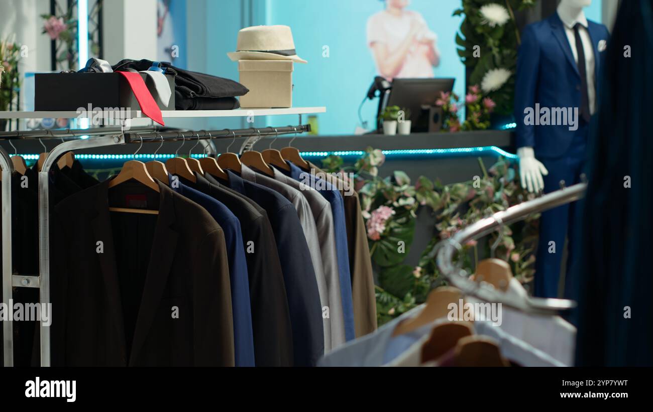 Empty retail store filled racks hi-res stock photography and images - Alamy