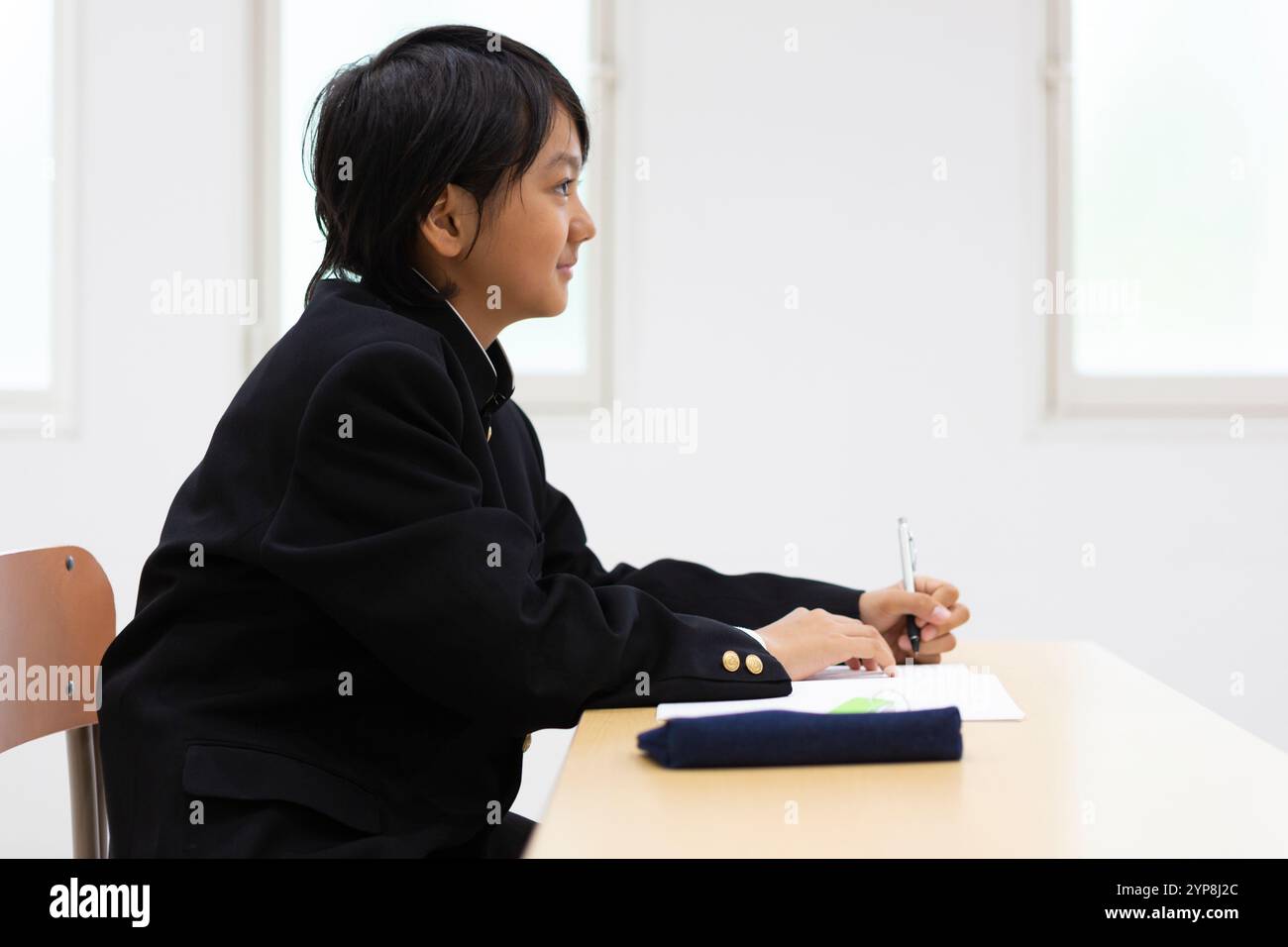 Junior high school students studying at a cram school Stock Photo - Alamy