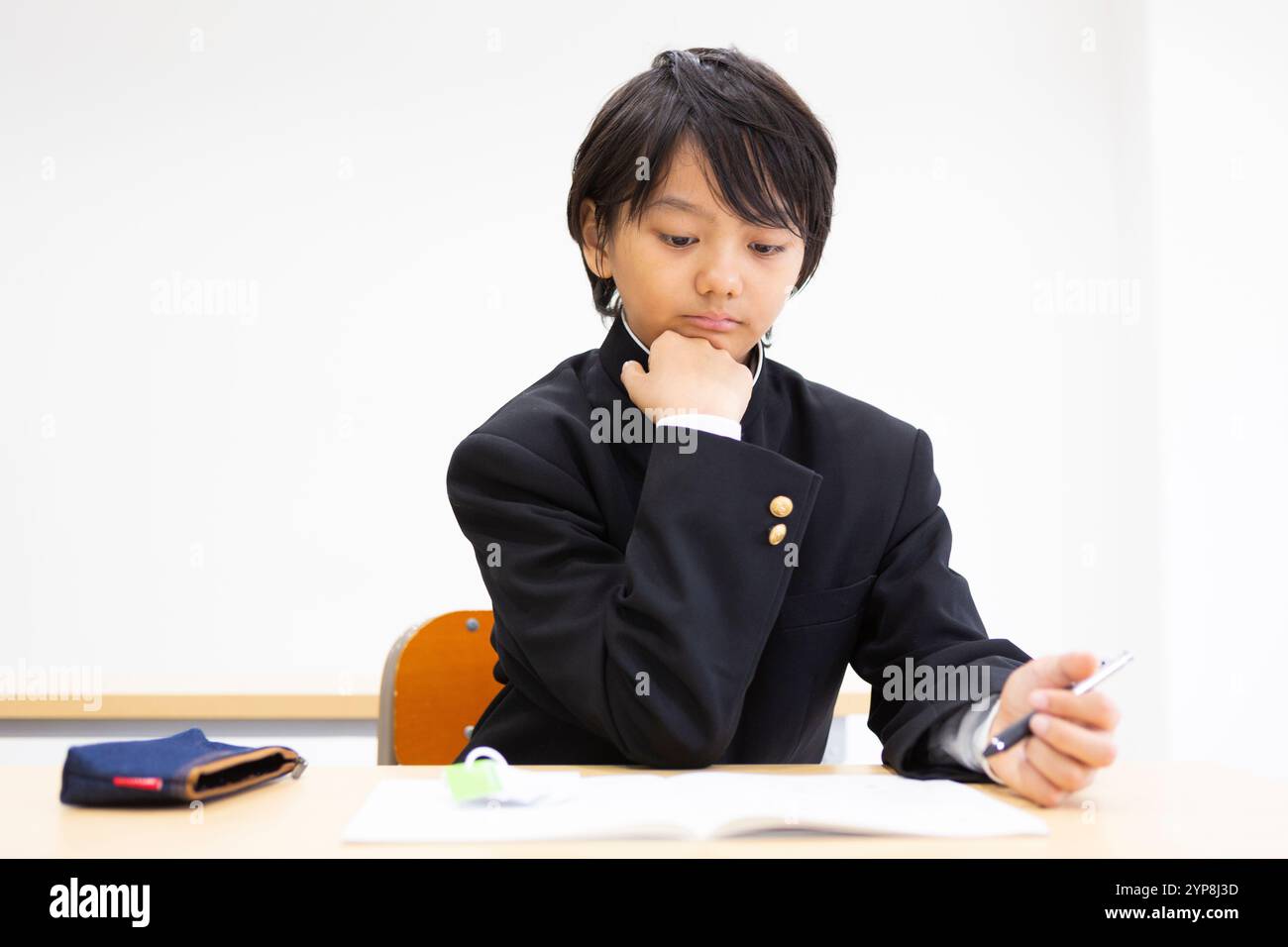 Junior high school students studying at a cram school Stock Photo - Alamy