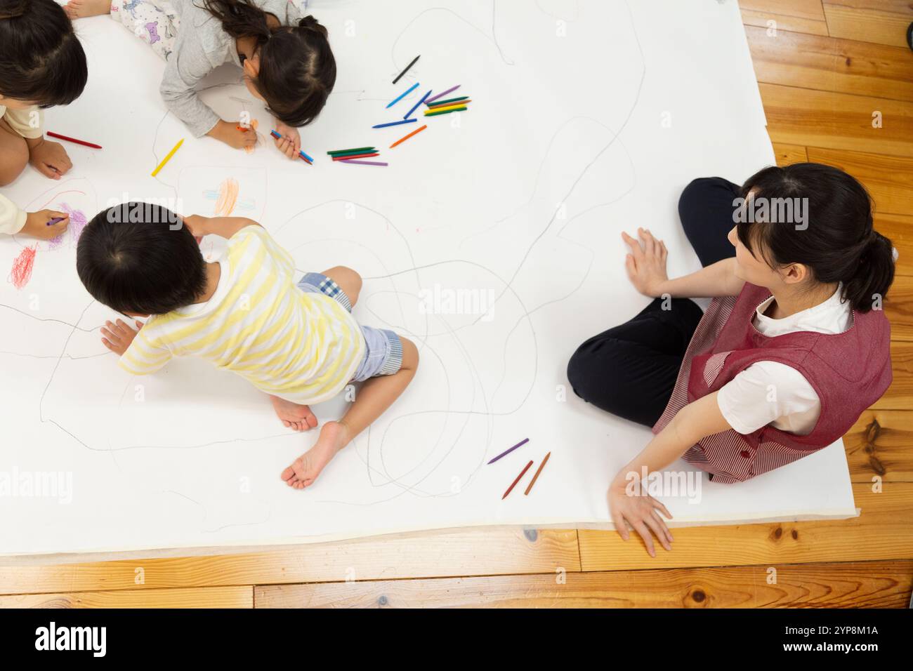 School children drawing a picture Stock Photo - Alamy