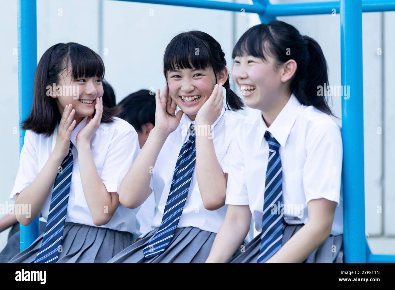 Three japanese middle school girls hi-res stock photography and images ...