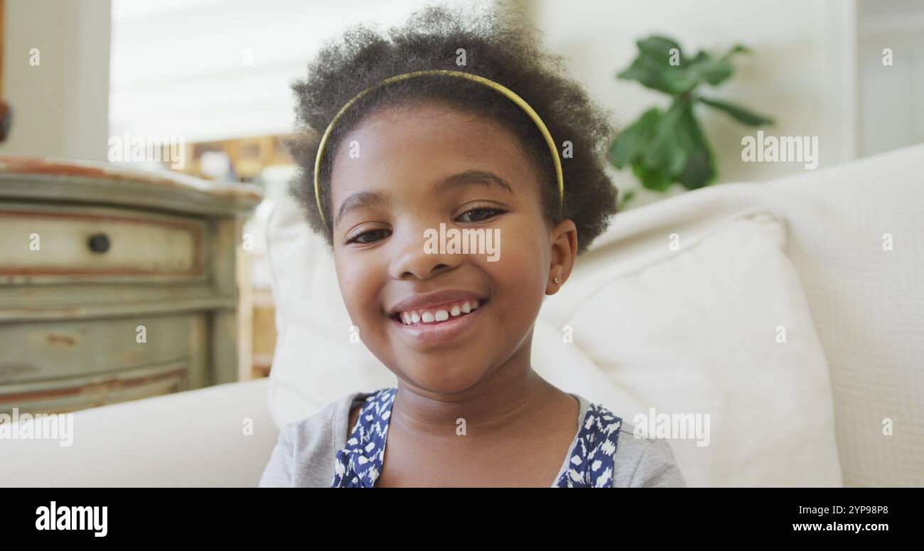 Portrait smiling african american girl hi-res stock photography and ...