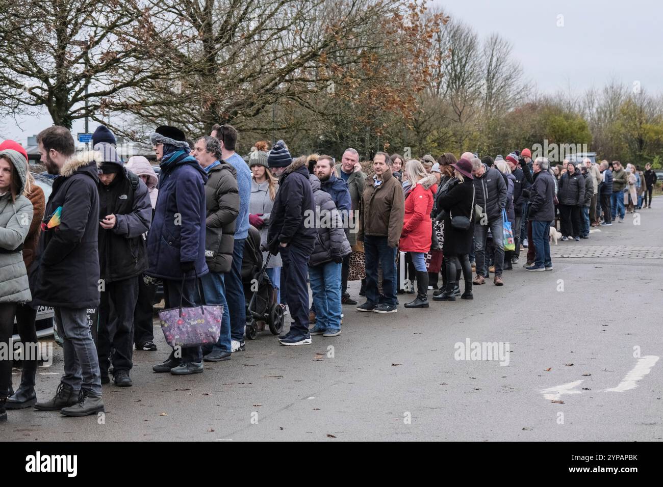 Bath, 29th Nov 2024. Very long queue at the Park and Ride for Bath City ...