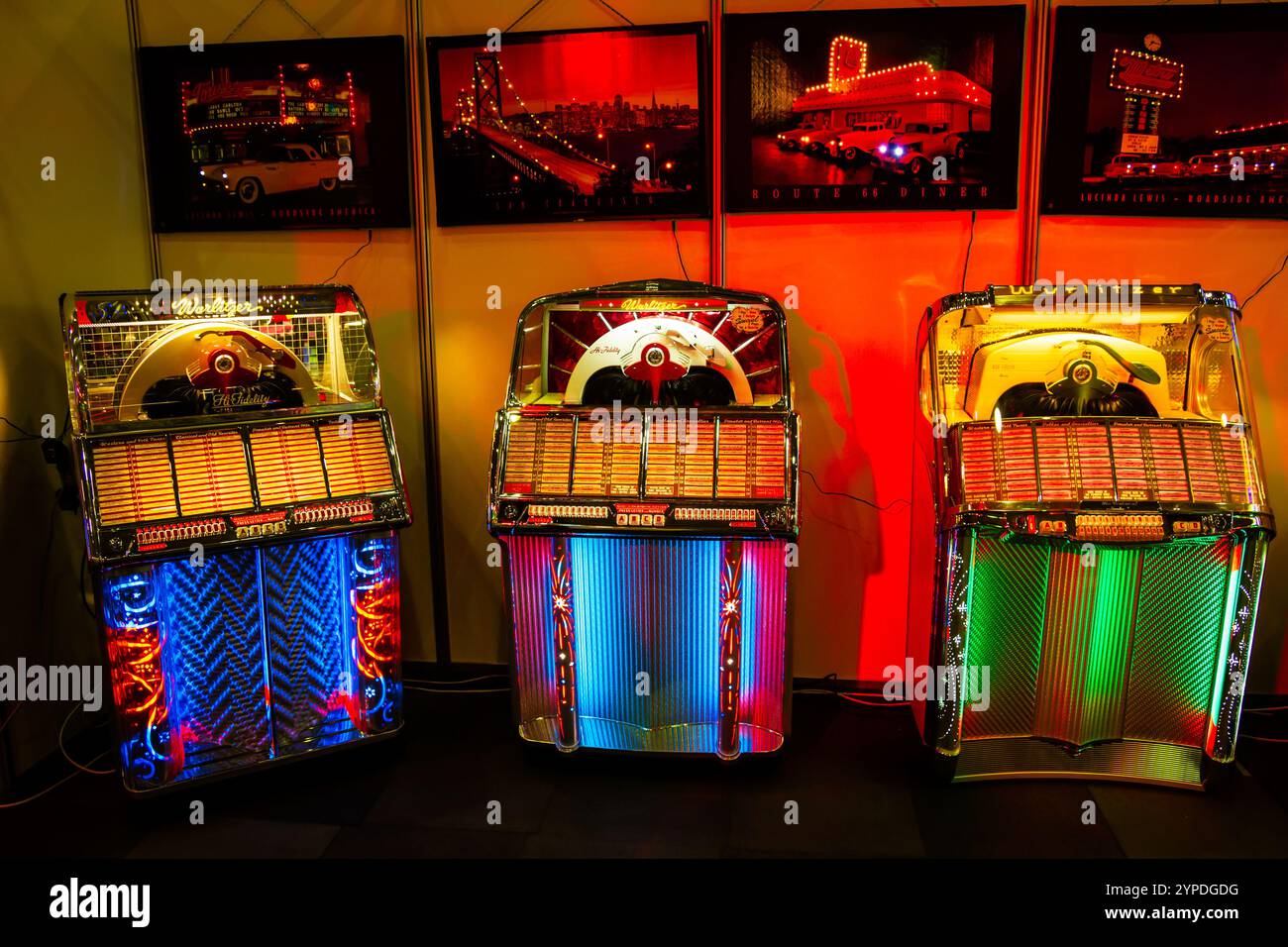 Juke box 1960s hi-res stock photography and images - Alamy