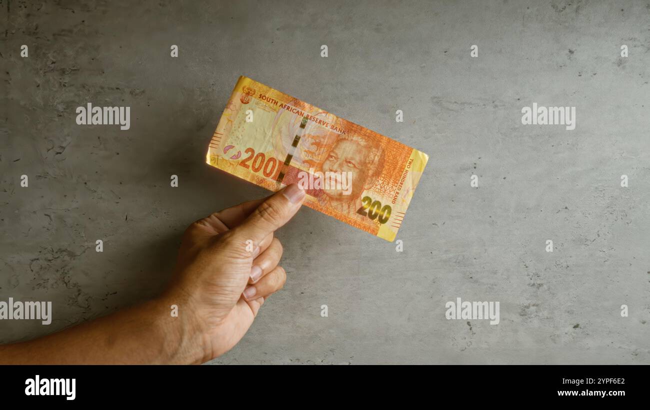 200 rand note hi-res stock photography and images - Alamy