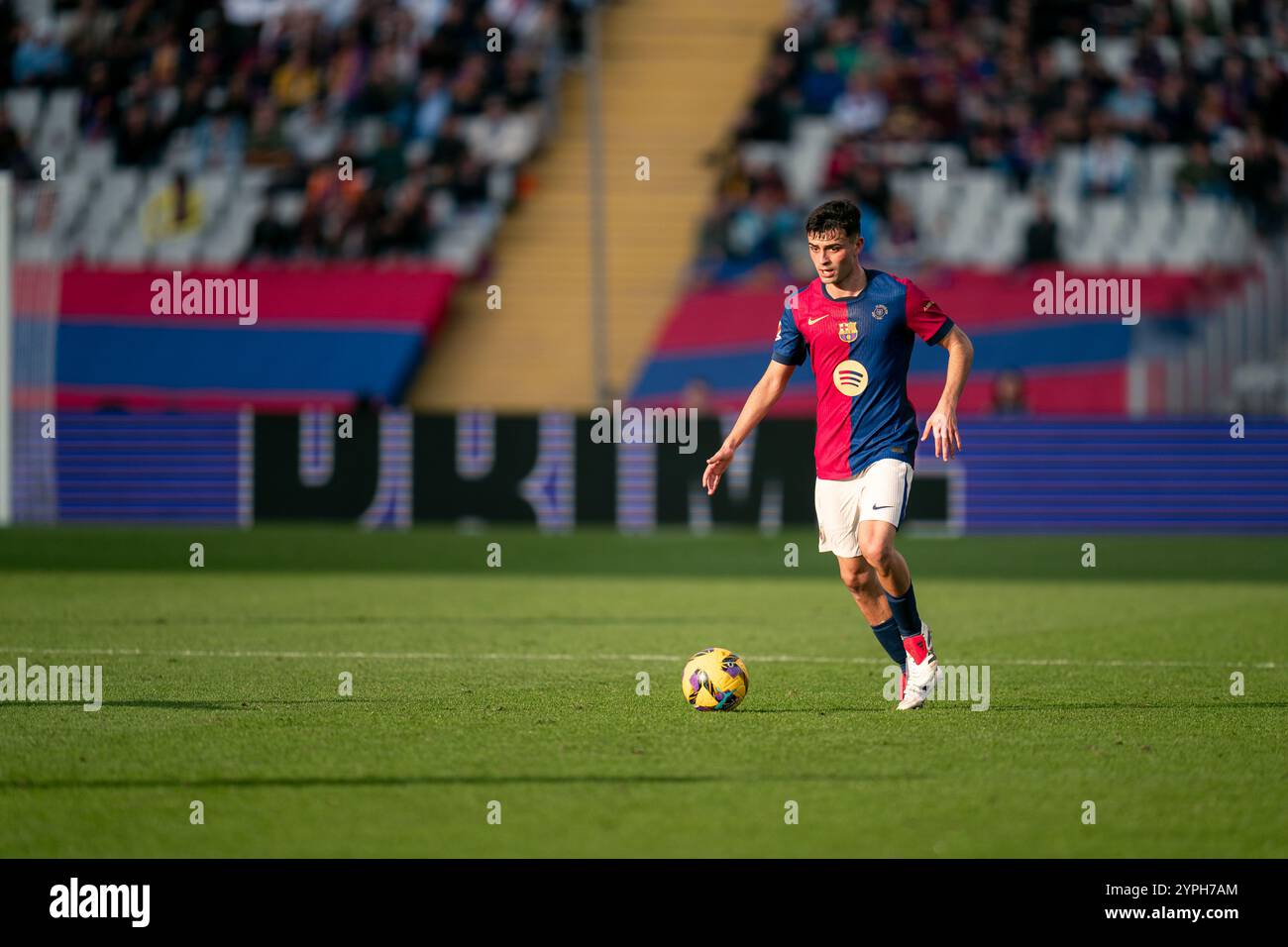 Barcelona, Spain, 30, November, 2024.  Spanish LaLiga EA Sports: FC Barcelona v UD Las Palmas.  (8) Pedri  Credit: Joan G/Alamy Live News Stock Photo