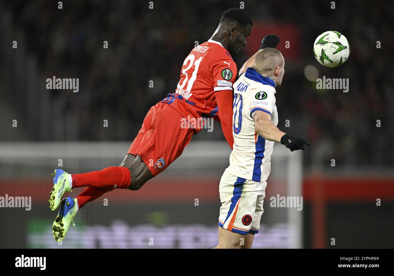 Mykhailo mudryk of chelsea hi-res stock photography and images - Alamy