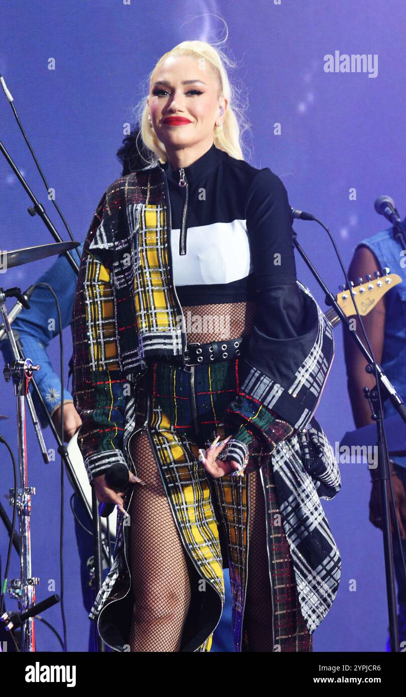Gwen Stefani performs in Times Square NYC Featuring: Gwen Stefani Where ...