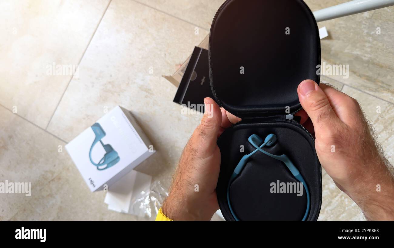 Bone conduction technology hi-res stock photography and images - Alamy