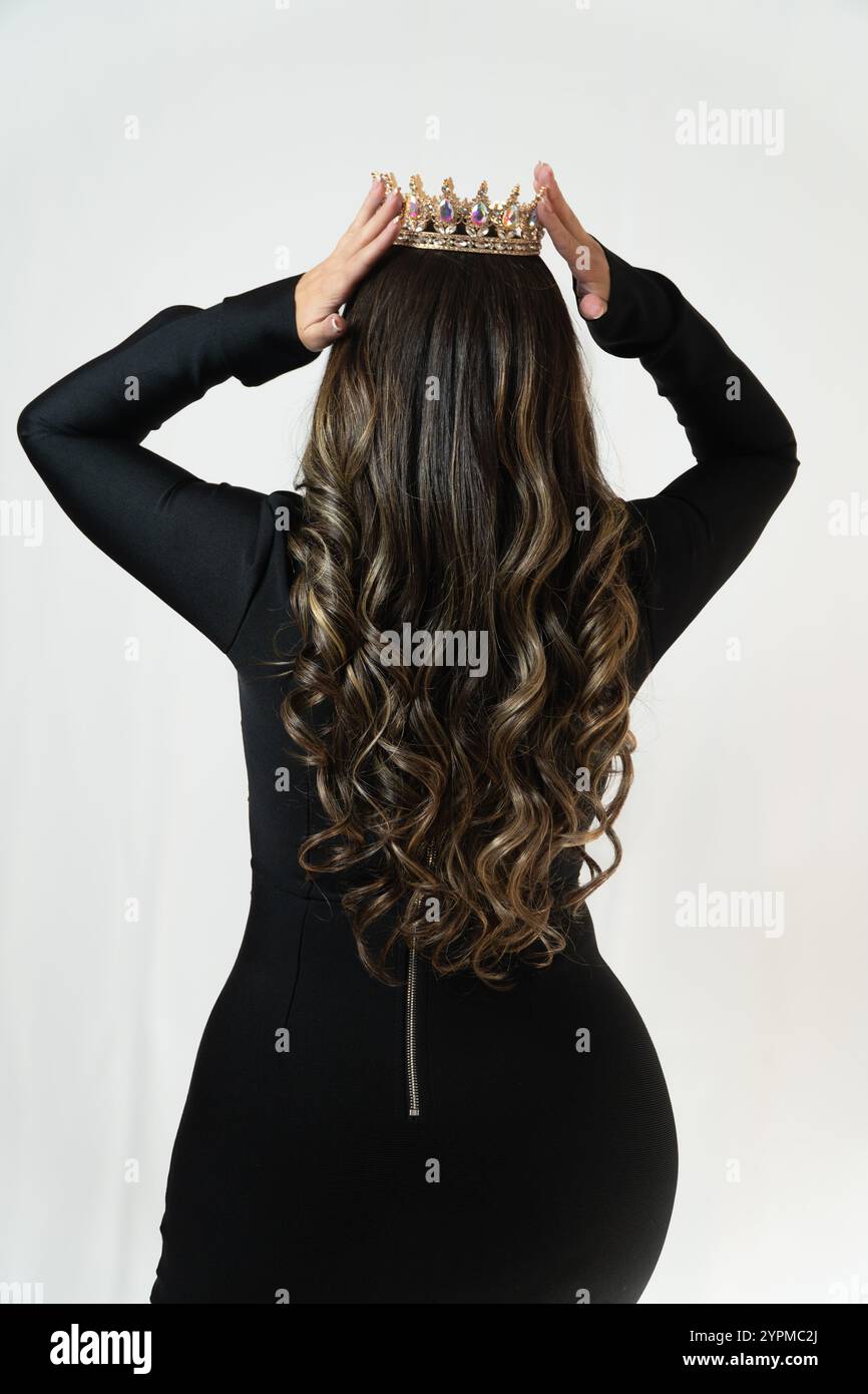 Wavy crown hi-res stock photography and images - Alamy