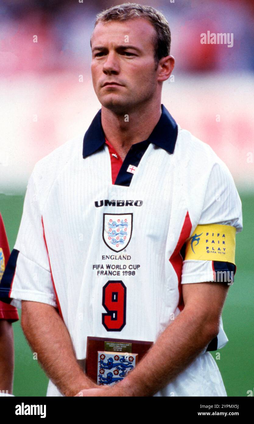 Alan shearer england 98 hi-res stock photography and images - Alamy