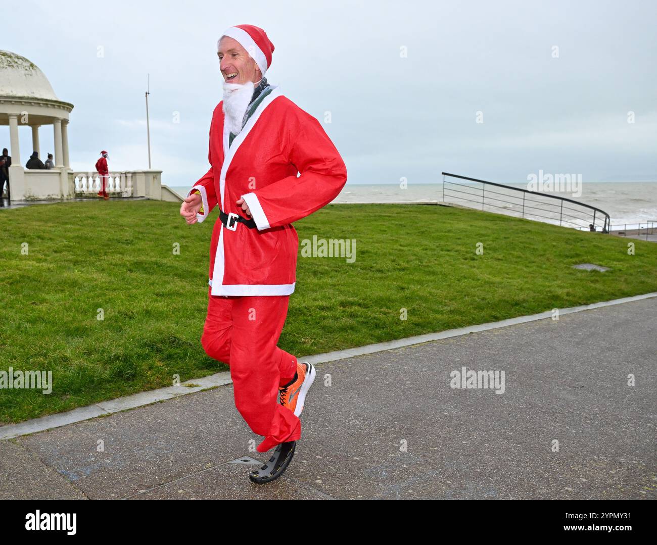 Bexhill, UK. 01st Dec, 2024. Darren Jones, an Amputee takes part in the Bexhill Santa Dash orginsed by the Bexhill Lions for charities, Bexhill, East Sussex, UK. Credit: LFP/Alamy Live News Stock Photo