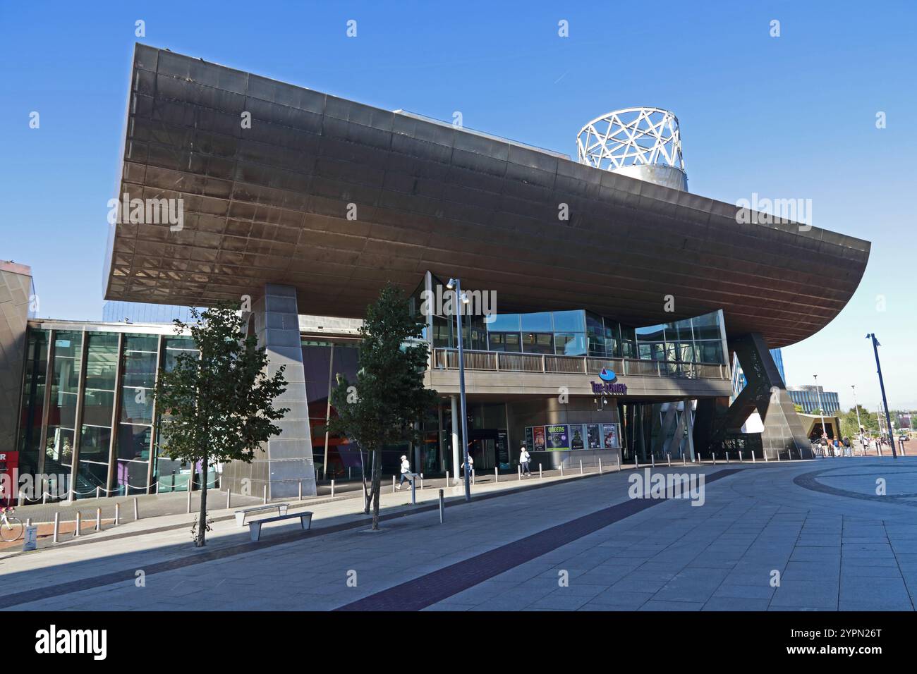 the-lowry-entertainment-centre-salford-quays-stock-photo-alamy