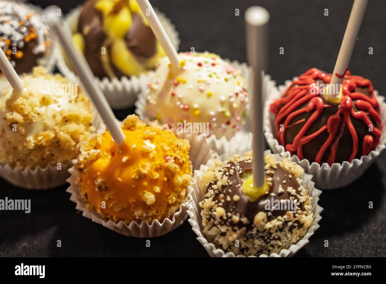 Chocolate lollipops hi-res stock photography and images - Alamy, image size:1300x958