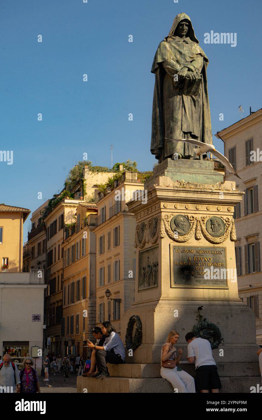 Campo de Fiori denkmal Giordano Bruno Rom Stock Photo