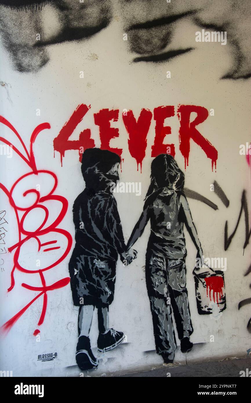 Love in street art hi-res stock photography and images - Alamy
