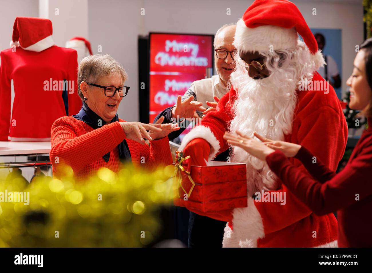 Santa Images Raffle American box from around hi-res stock photography and images - Alamy