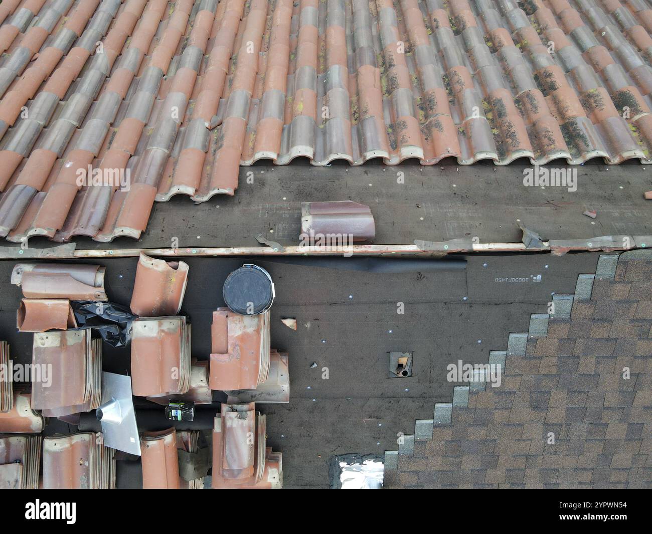 Top view red roof hi-res stock photography and images - Alamy