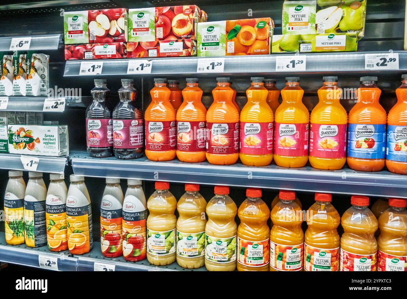 Civitavecchia Italy,Piazza Vittorio Emanuele,Pam Local hypermarket grocery store market supermarket,inside interior,display sale shelf shelves aisle,f Stock Photo