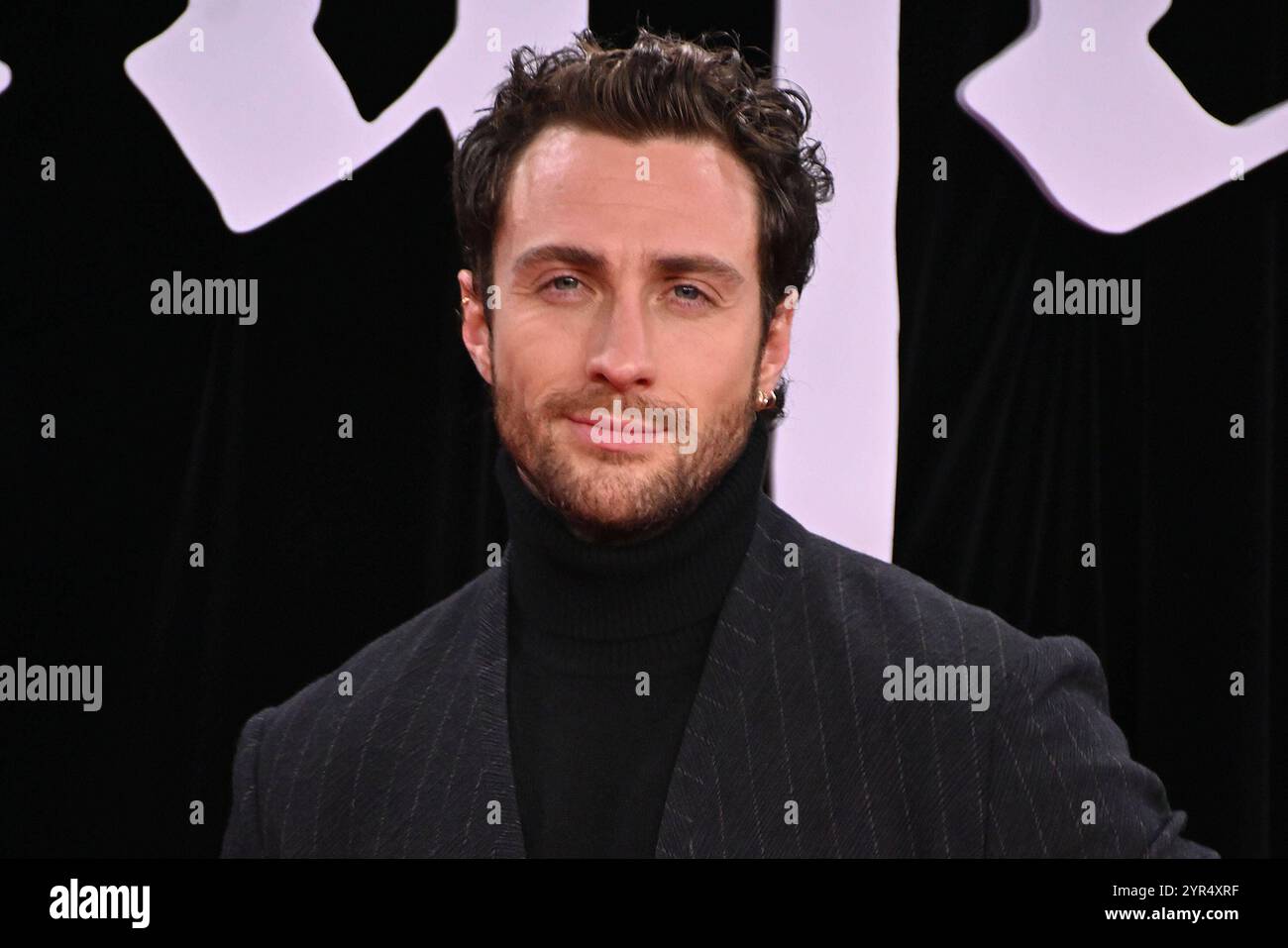 Aaron taylor johnson portrait hi-res stock photography and images - Alamy, image size:1300x957