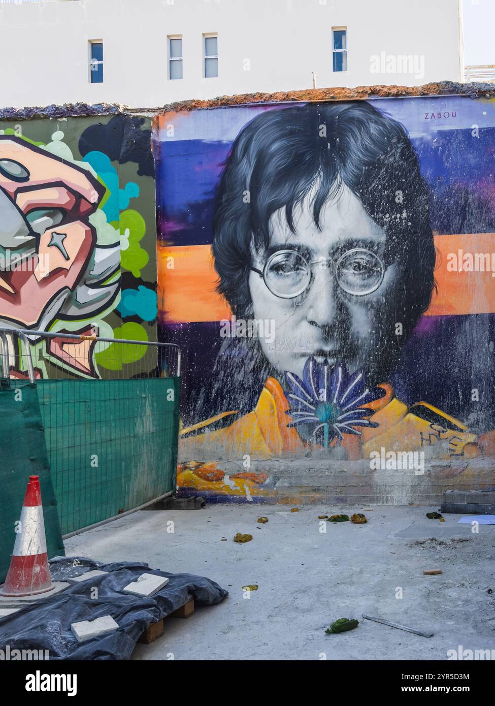 Vibrant Urban Street Art Stock Photo - Alamy