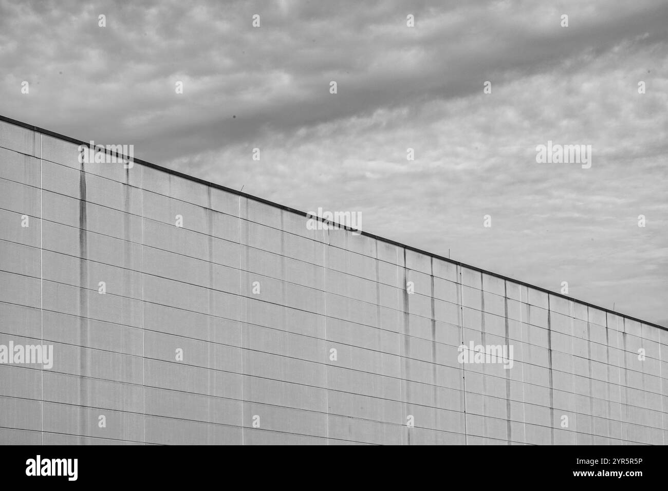 Without facade Black and White Stock Photos Images Alamy