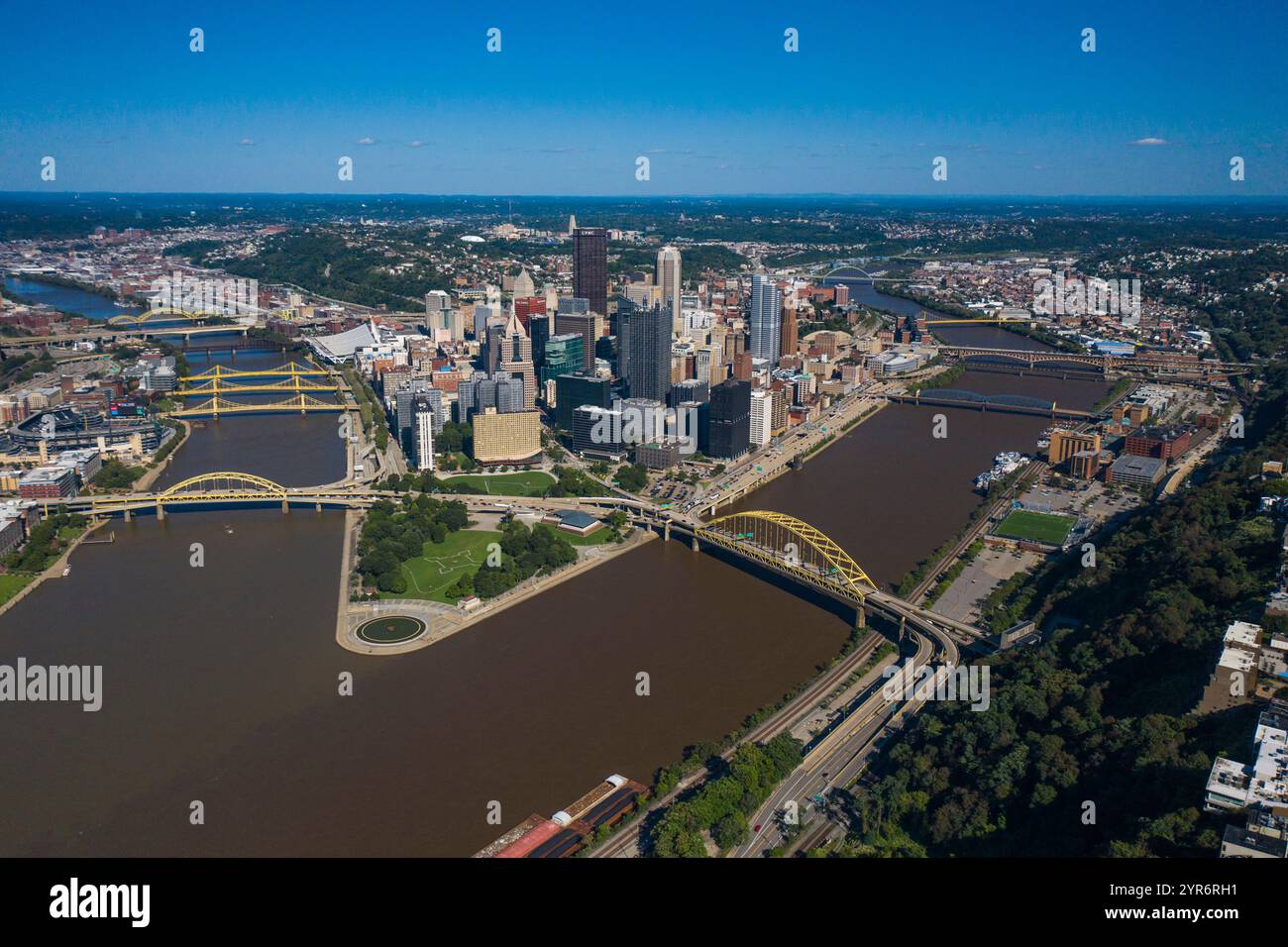 Pittsburgh aerial view 2021 hi-res stock photography and images - Alamy