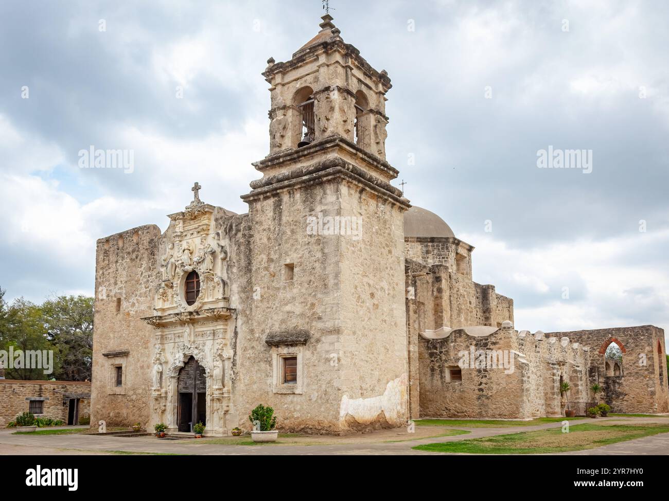 Traditional mexican cross catholic church hi-res stock photography and  images - Alamy